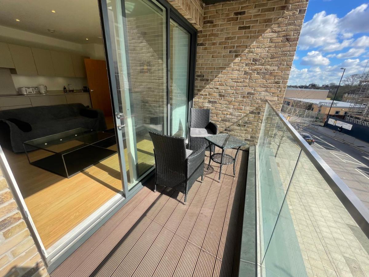 Luxury London Apartment - Steps To East Croydon Train Station Экстерьер фото